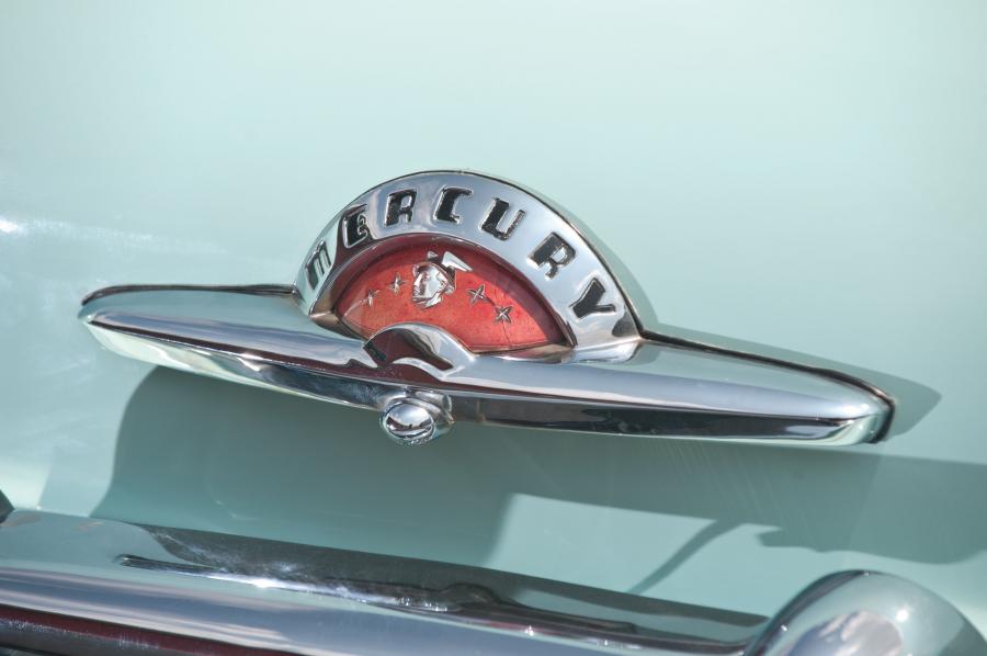  Mercury Monterey Coupe 1951 года  (фото 13 из 17)